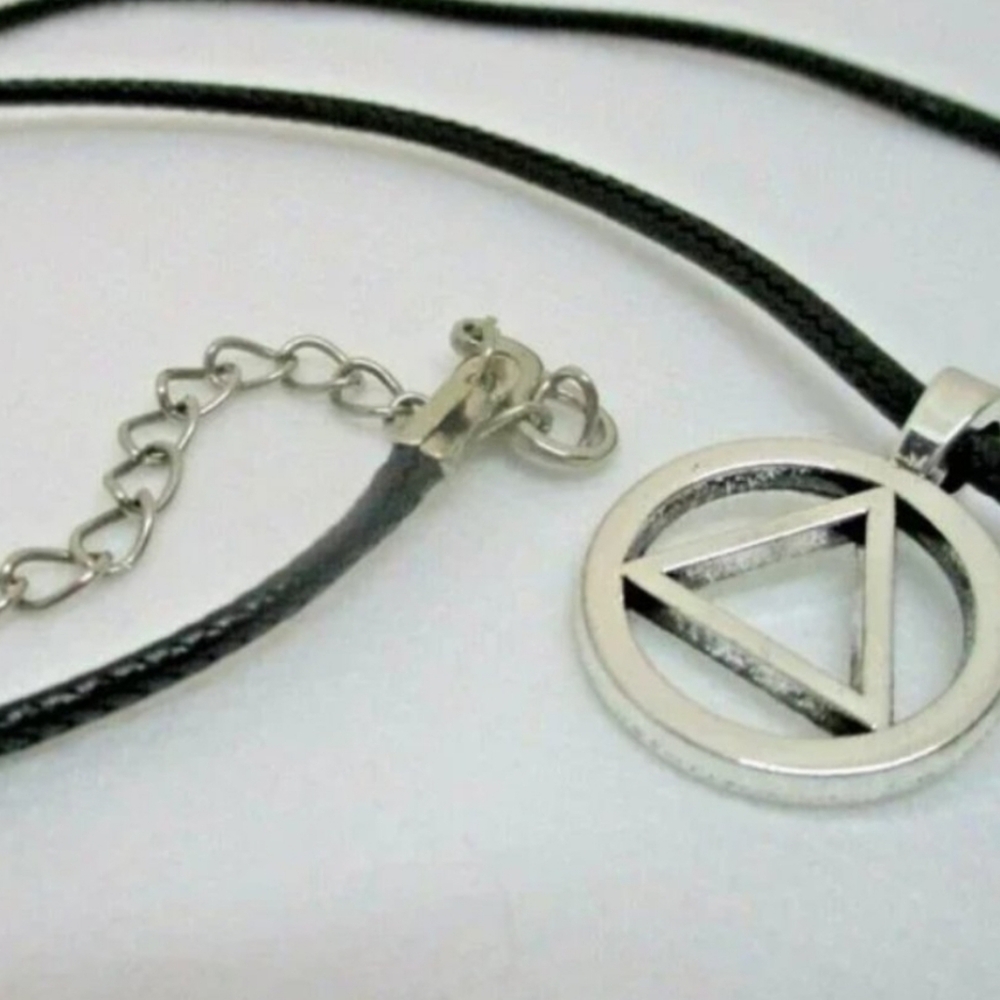 $10 for 10 AA Antique Silver Recovery Symbol Charm with Hangers - Picture 4 of 4